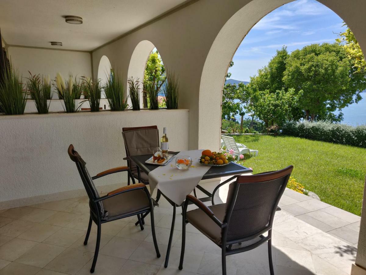 Guest House Burin Mlini Exterior foto